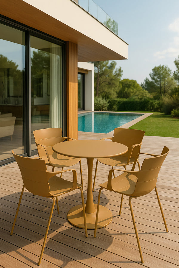 Montauk - Ensemble table et 4 fauteuils de table extérieur en polypropylène et métal ocre