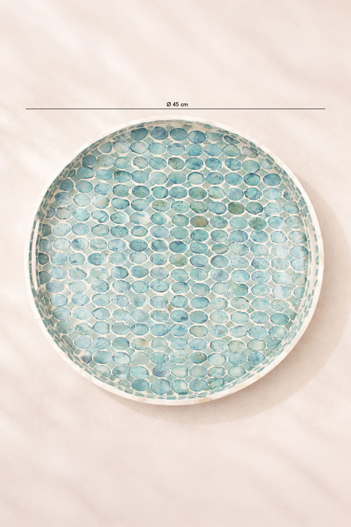 Dimensions Solna - Plateau rond en coquille de capiz bleu