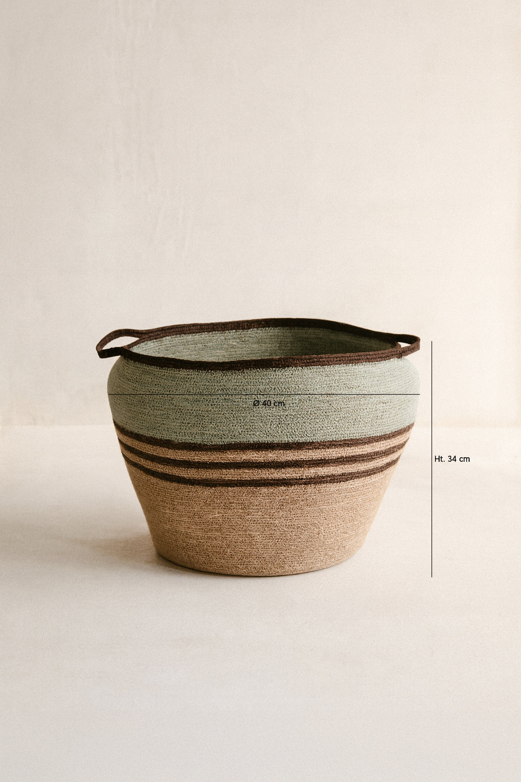 Dimensions Chobie - Panier en jonc de mer de couleur céladon