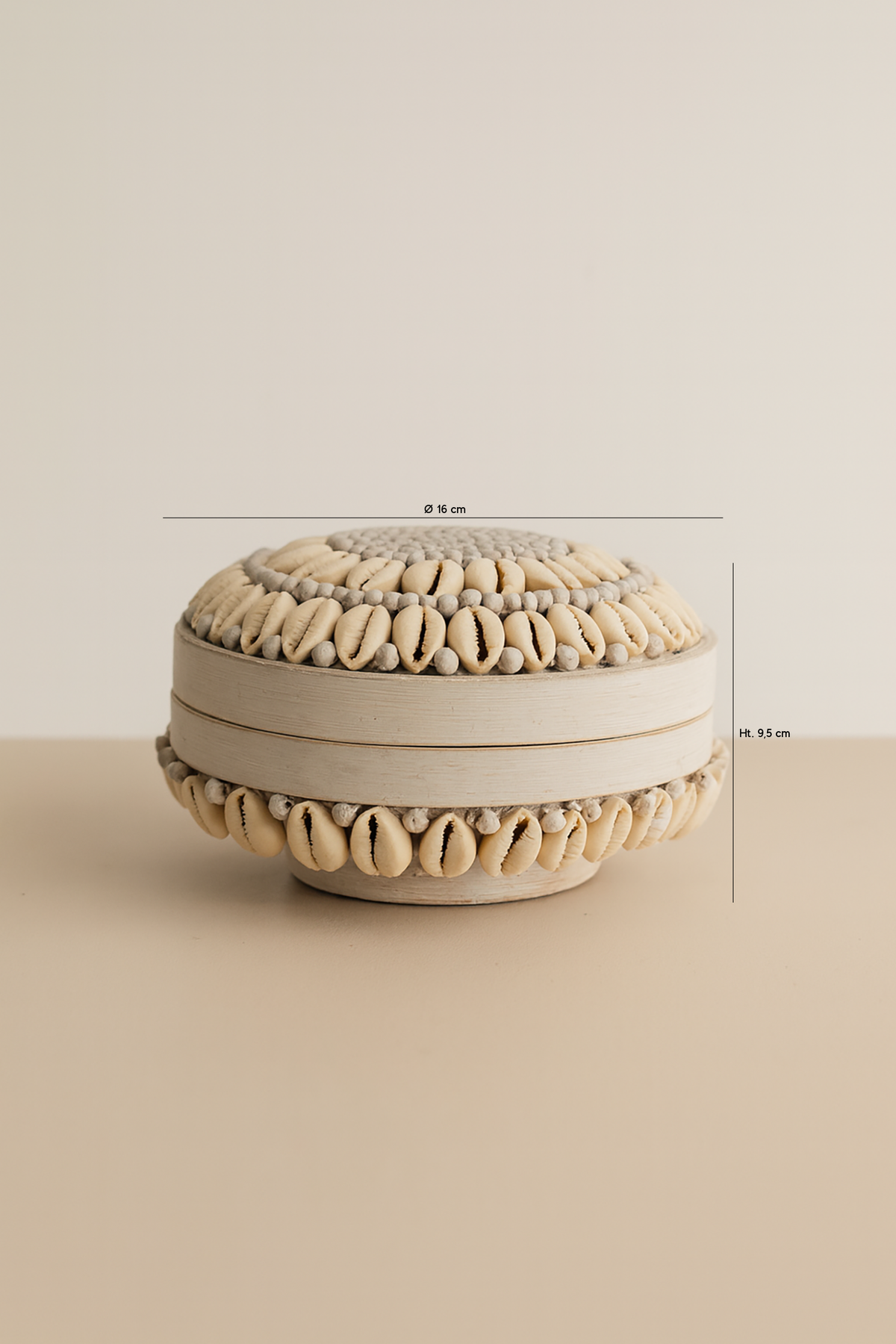Dimensions Koloa - Boîte en bambou ornée de coquillages blancs