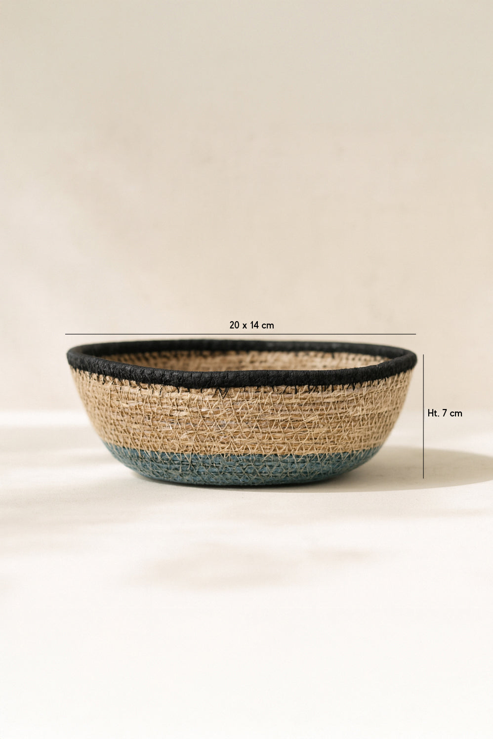 Dimensions Dune - Panier ovale en jonc de mer naturel bleu