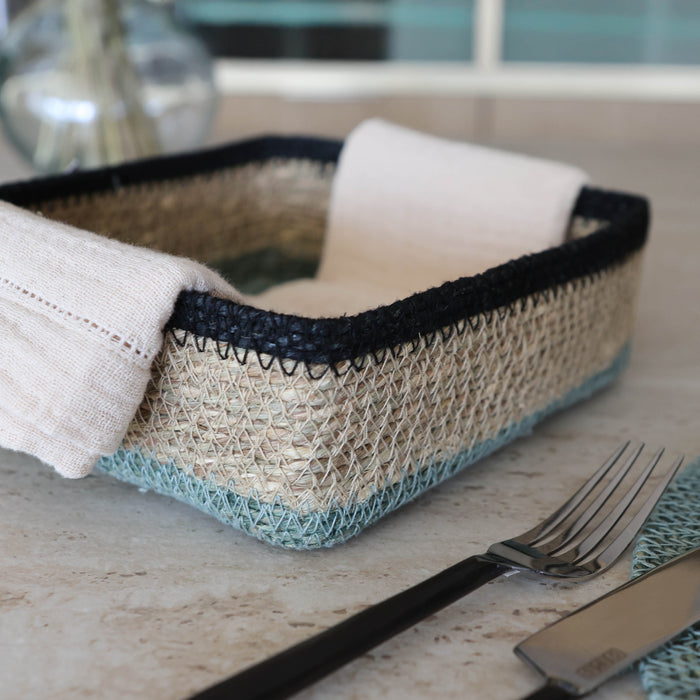 Panier carré Dune en jonc de mer naturel bleu 20x20 cm