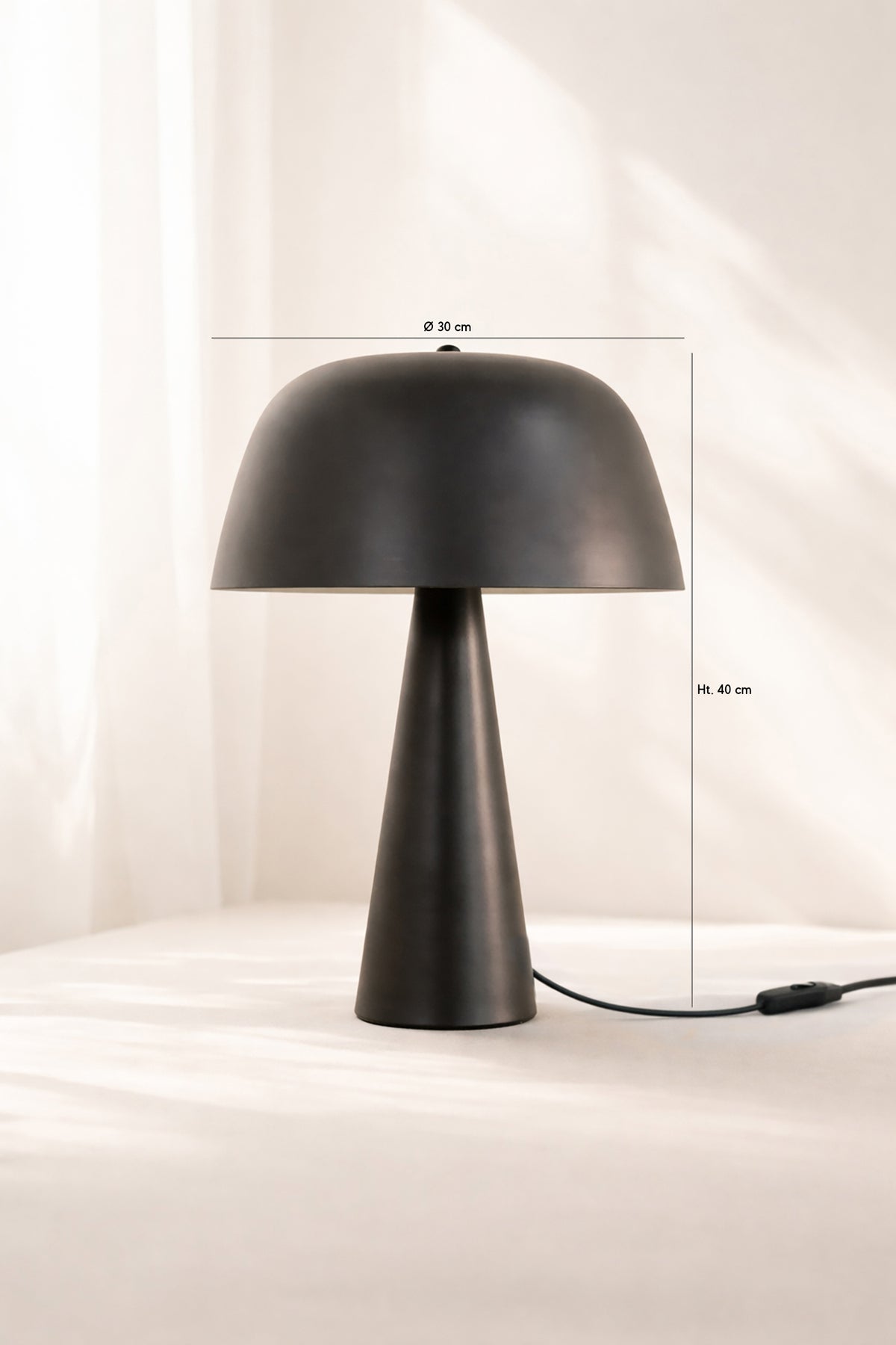 Dimensions Kalysta - Lampe à poser en métal noir mat