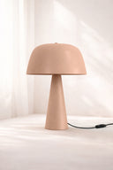 Kalysta - Lampe à poser en métal rose poudré