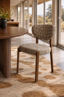 Suzie - Ensemble table 230cm effet noyer et 6 chaises en tissu structuré taupe