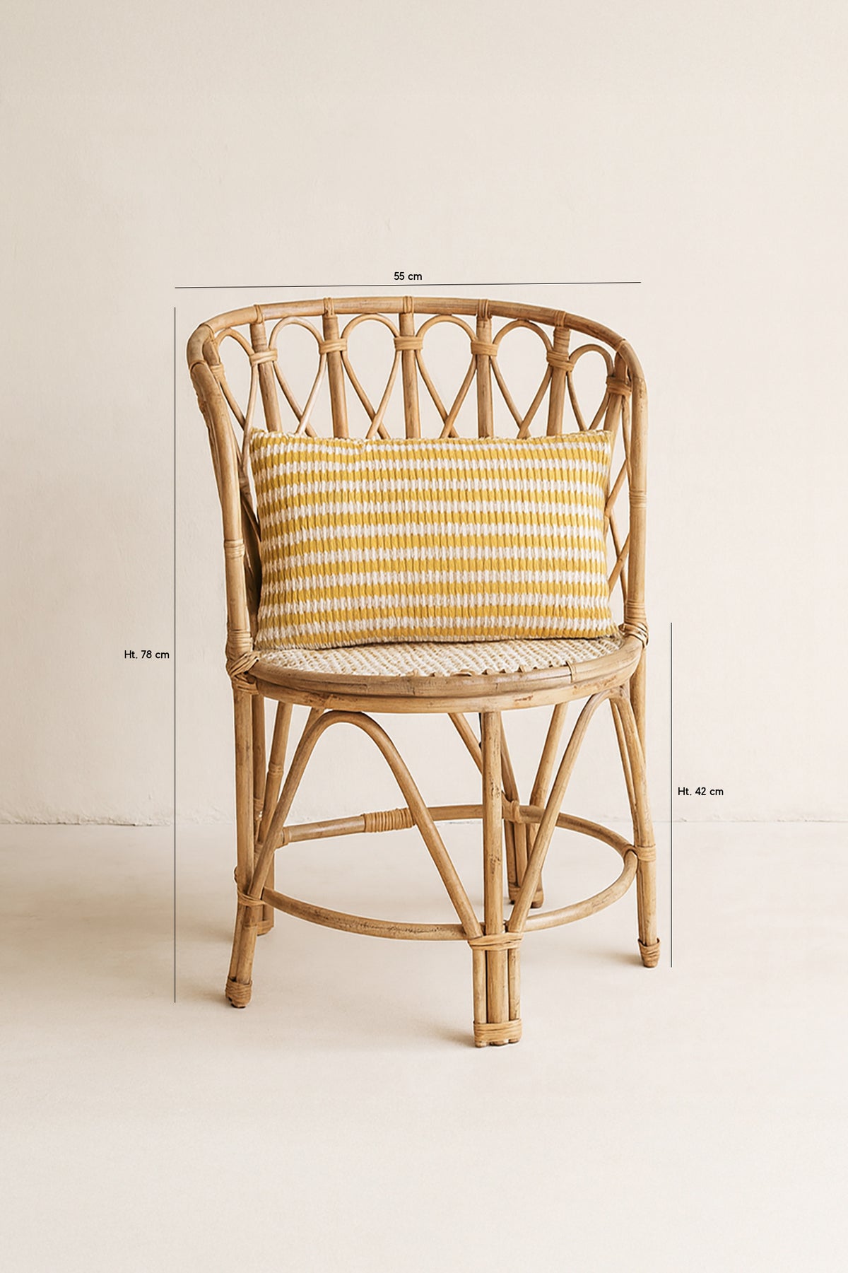 Dimensions Katavi - Fauteuil en rotin tressé naturel avec coussin