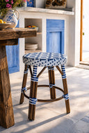 Scala - Tabouret bas bleu en aluminium effet rotin couleur noyer