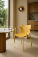 Montauk - Lot de 4 fauteuils de table intérieur en polypropylène et métal ocre