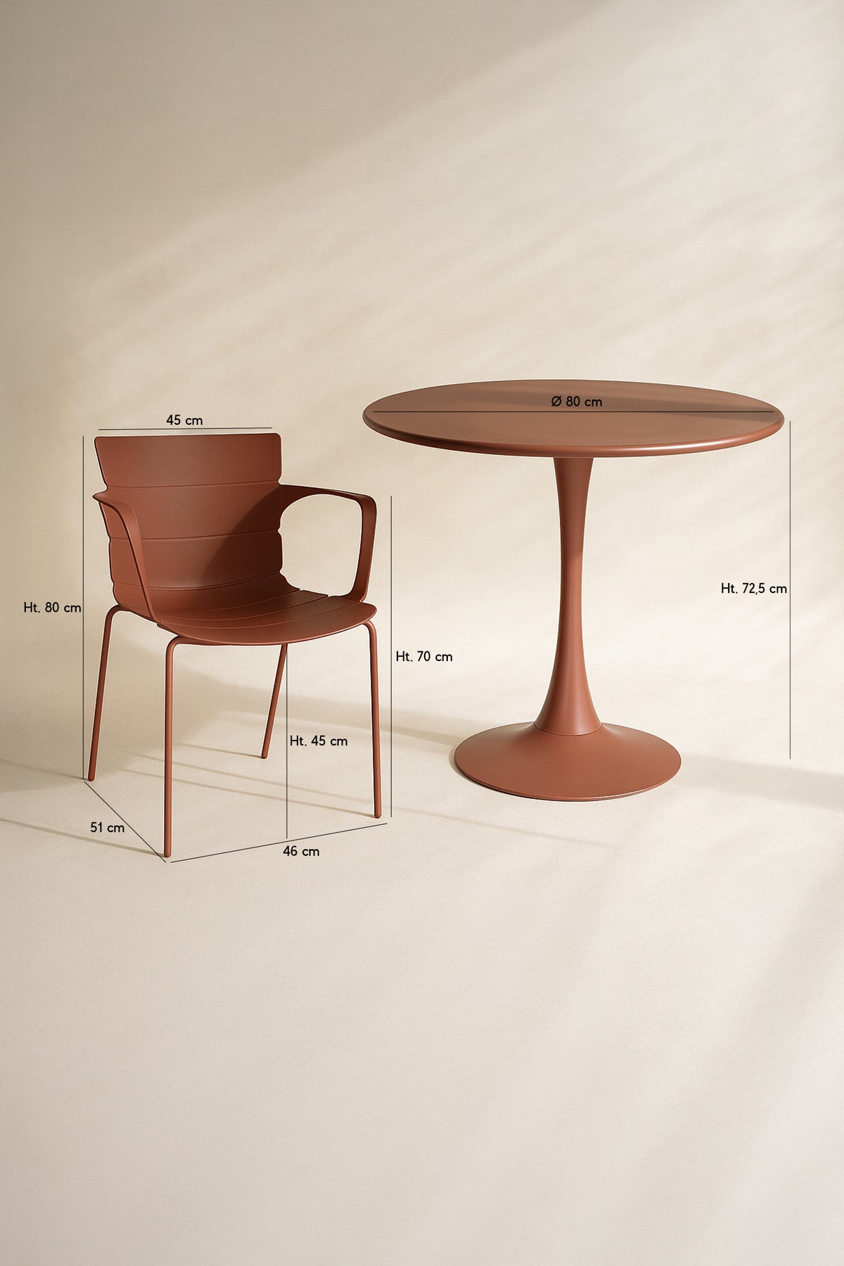 Dimensions Montauk -  Ensemble table et 4 fauteuils de table intérieur en polypropylène et métal brique