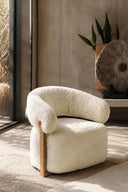 Noubia - Fauteuil en tissu doux effet fourrure écru