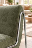 HELIO - Fauteuil en tissu chenille vert sauge et pieds en métal