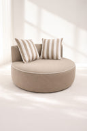 Nino - Fauteuil extérieur rond en tissu taupe avec deux coussins à rayures blanc et taupe