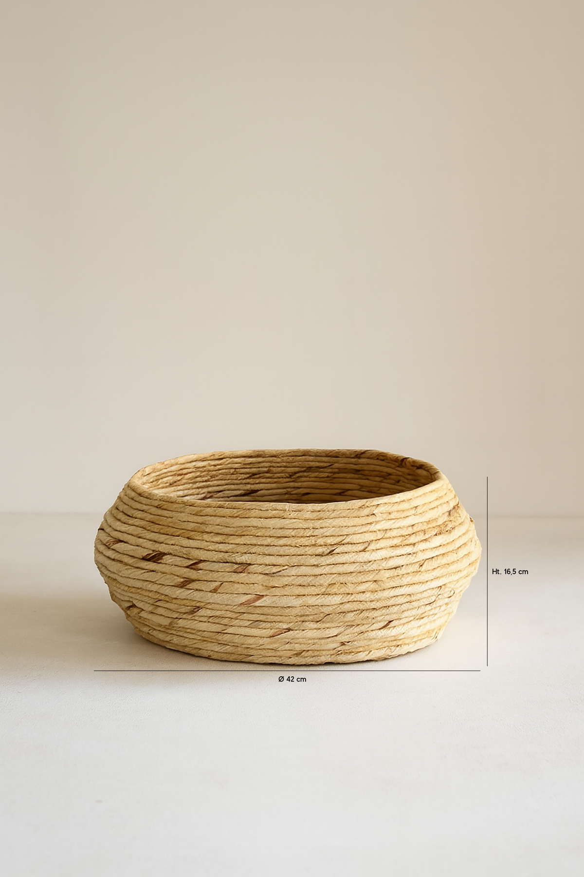 Dimensions Dounia - Panier en abaca tressé à la main