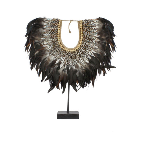 Collier en plumes et coquillages noirs H 45 cm